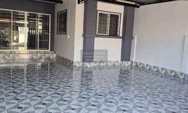 For sale 2 bedrooms townhouse in Thanyaburi, Pathum Thani