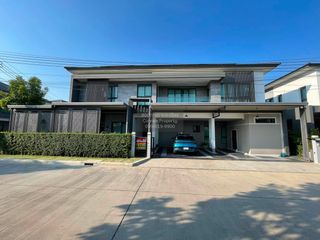 出售 5 卧室 独立屋 在 Bang Phli, Samut Prakan