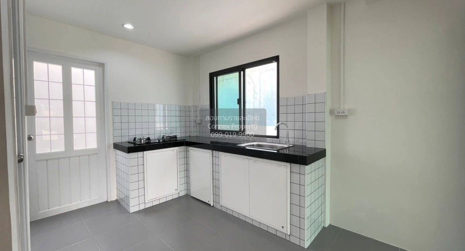 For sale 2 bedrooms townhouse in Bang Bon, Bangkok