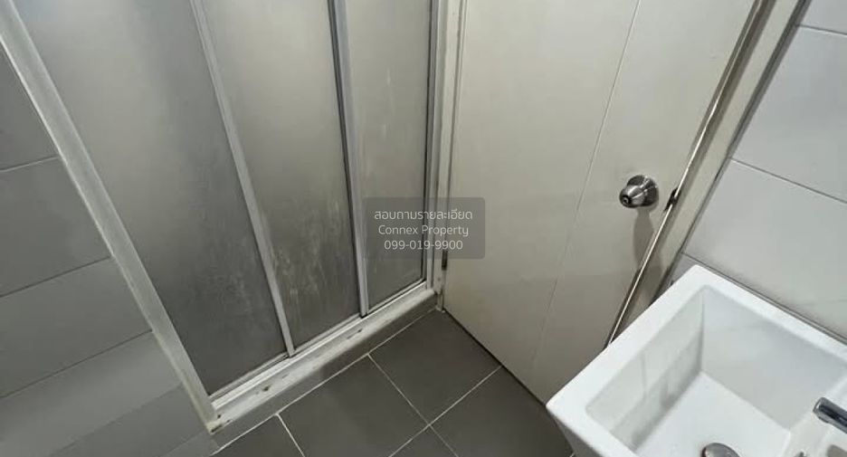 For sale 1 bed condo in Khlong Toei, Bangkok