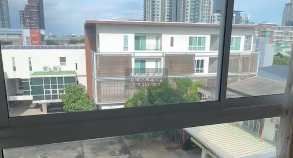 For sale 2 bedrooms condo in Bang Na, Bangkok