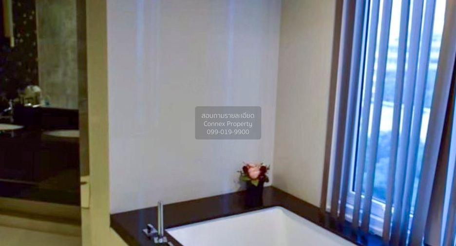 For sale 2 bedrooms condo in Bang Rak, Bangkok