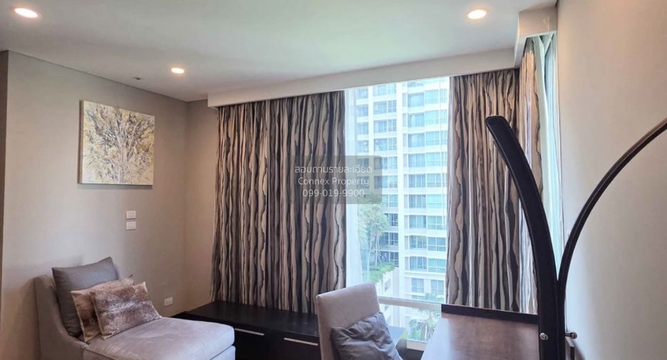 For rent 3 bedrooms condo in Pathum Wan, Bangkok