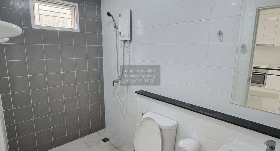 For rent 3 bedrooms house in Bang Na, Bangkok