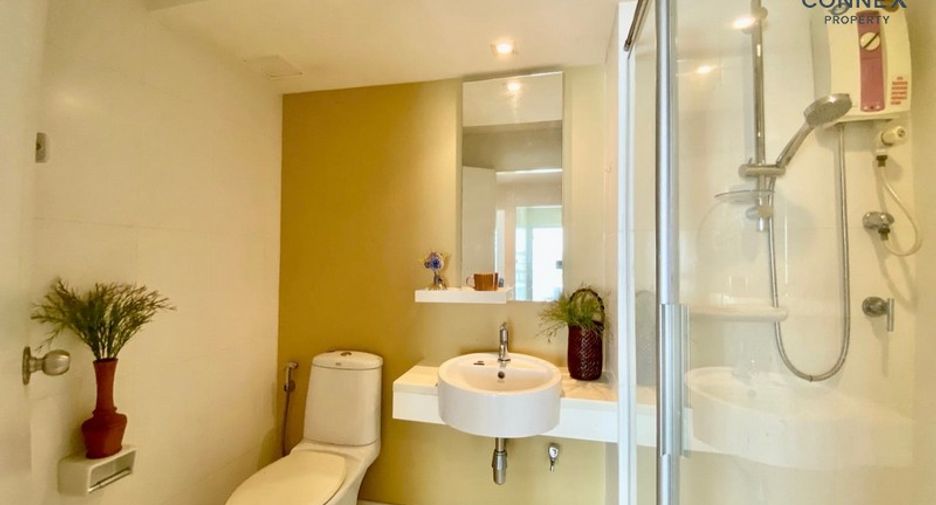 Condo en alquiler de 1 habitaciones en Phra Khanong, Bangkok