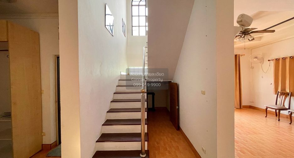 Casa en alquiler de 4 habitaciones en East Pattaya, Pattaya