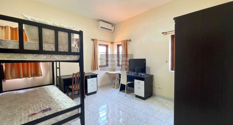 Casa en alquiler de 4 habitaciones en East Pattaya, Pattaya