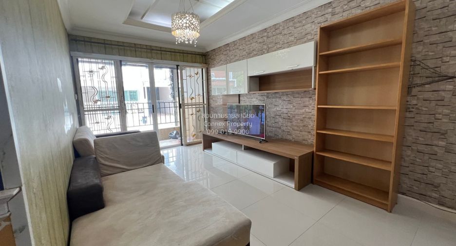 For rent 3 bedrooms townhouse in Bang Phli, Samut Prakan