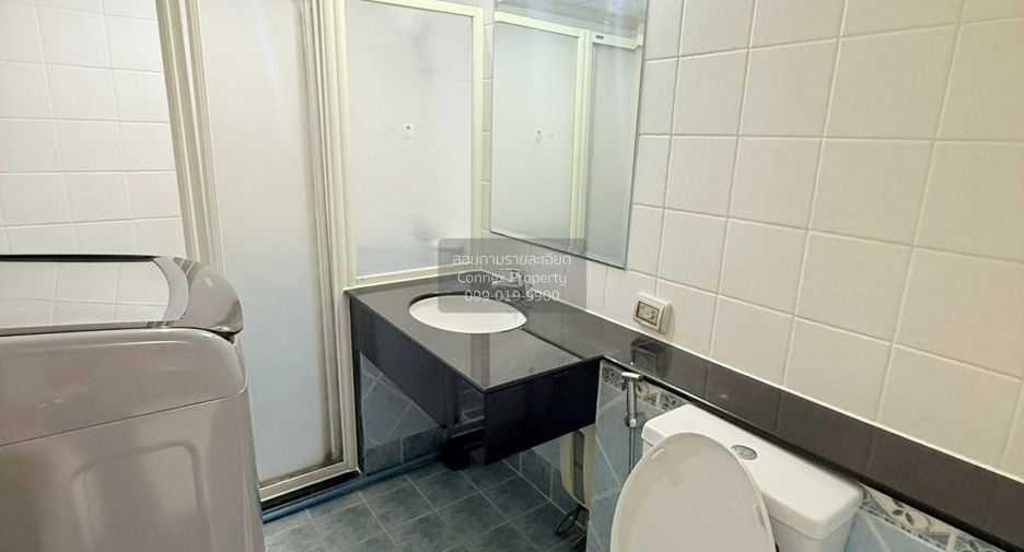 For rent 2 bedrooms condo in Chatuchak, Bangkok