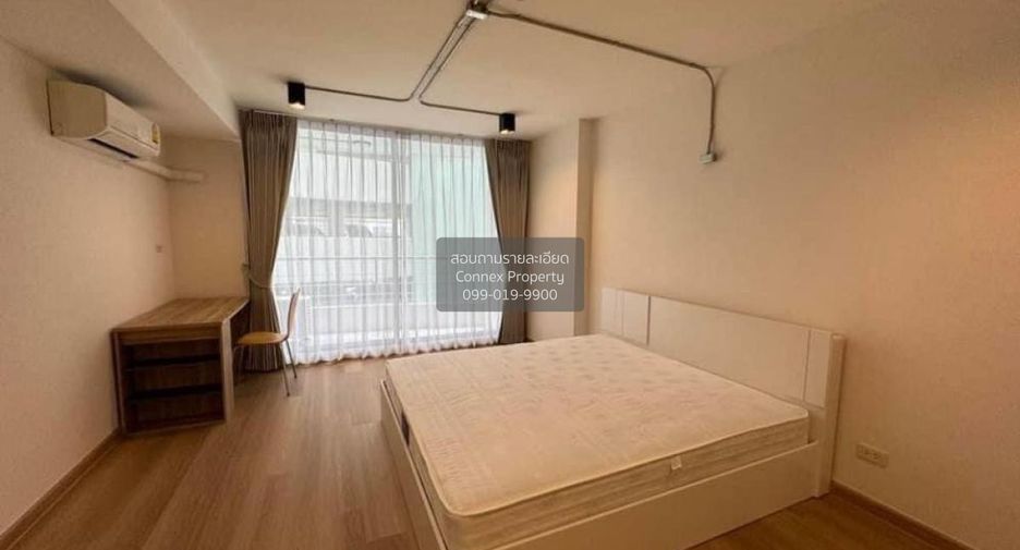 For rent 3 bedrooms condo in Chatuchak, Bangkok