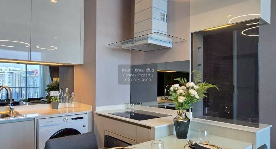 For rent 2 bedrooms condo in Watthana, Bangkok