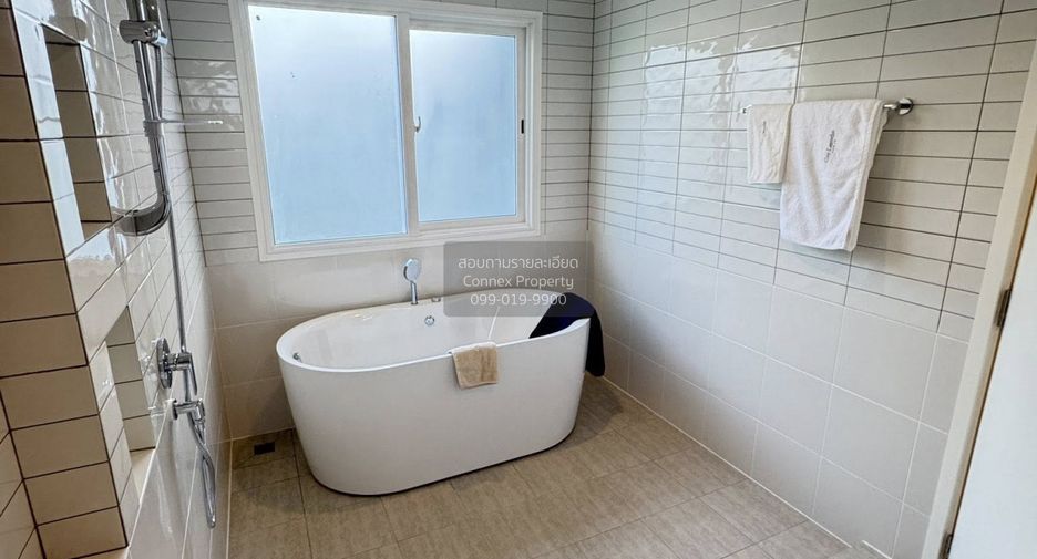 For rent 4 bedrooms house in Sai Mai, Bangkok