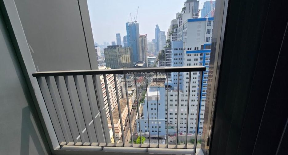 For rent 2 bedrooms condo in Ratchathewi, Bangkok