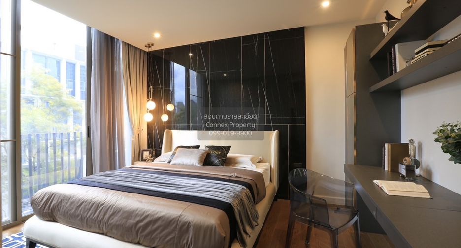 For rent 4 bedrooms townhouse in Watthana, Bangkok
