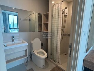 Wohnung zur Miete mit 1 Zimmer in Huai Khwang, Bangkok