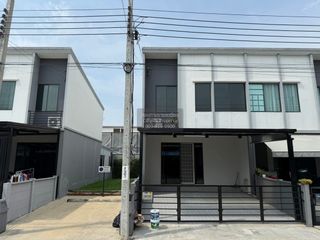 ให้เช่า 3 ห้องนอน ทาวน์เฮ้าส์ ใน สะพานสูง, กรุงเทพฯ
