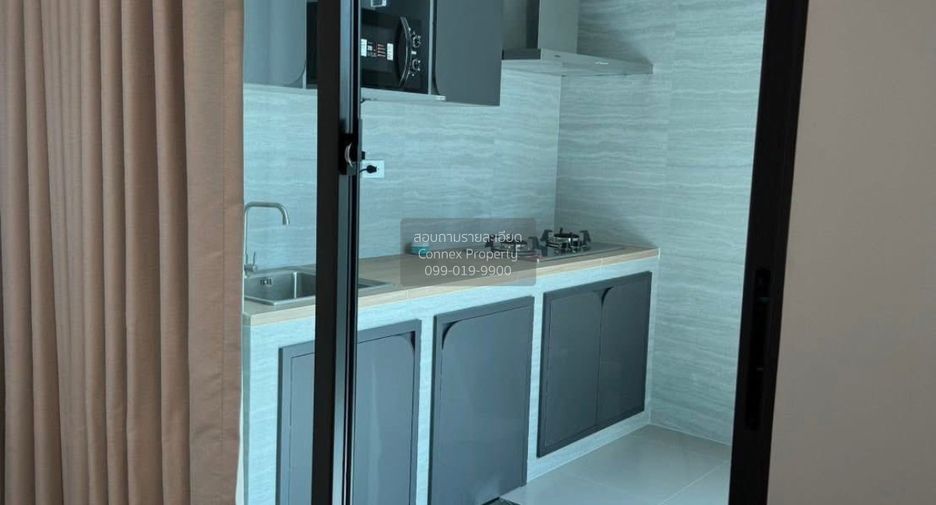 For rent 3 bedrooms townhouse in Bang Phli, Samut Prakan