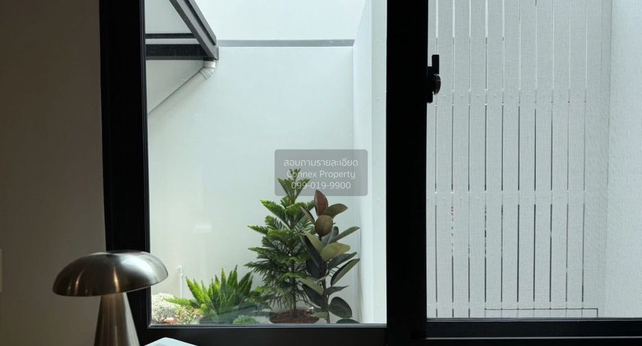 For rent 3 bedrooms townhouse in Bang Phli, Samut Prakan