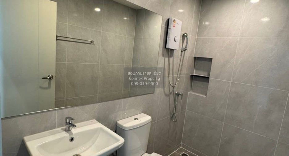 For rent 3 bedrooms townhouse in Bang Phli, Samut Prakan