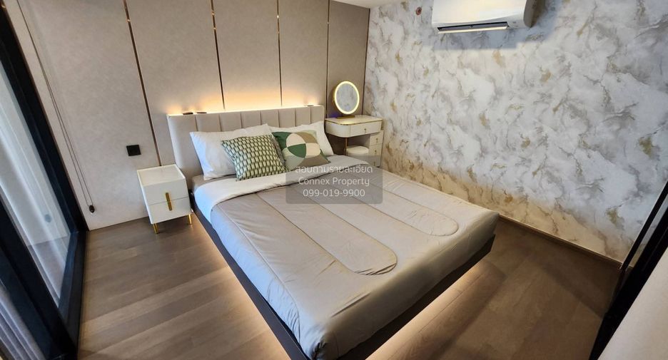 For rent 2 bedrooms condo in Bang Rak, Bangkok