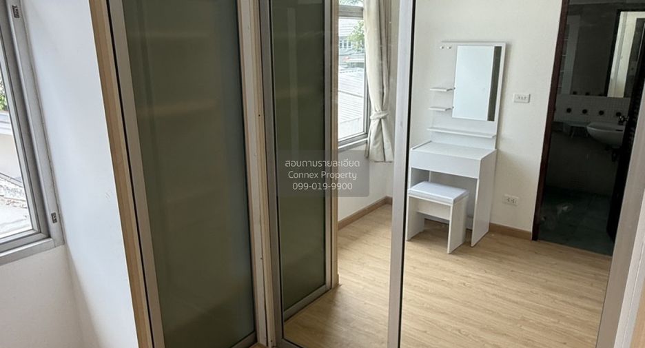For rent 4 bedrooms house in Lat Krabang, Bangkok