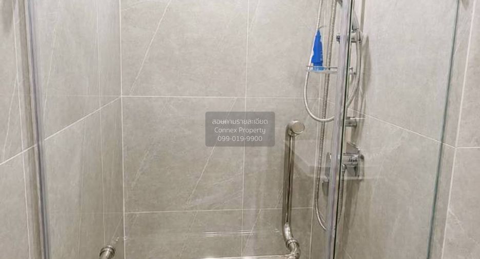 For rent 2 bedrooms condo in Huai Khwang, Bangkok