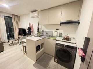 Wohnung zur Miete mit 1 Zimmer in Huai Khwang, Bangkok