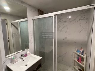 Wohnung zur Miete mit 1 Zimmer in Huai Khwang, Bangkok