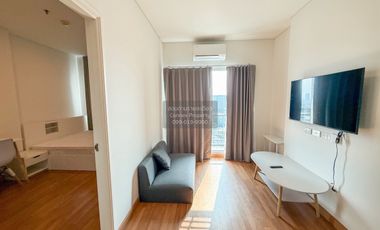 Condo en alquiler de 1 habitaciones en Yan Nawa, Bangkok