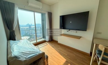 Condo en alquiler de 1 habitaciones en Yan Nawa, Bangkok