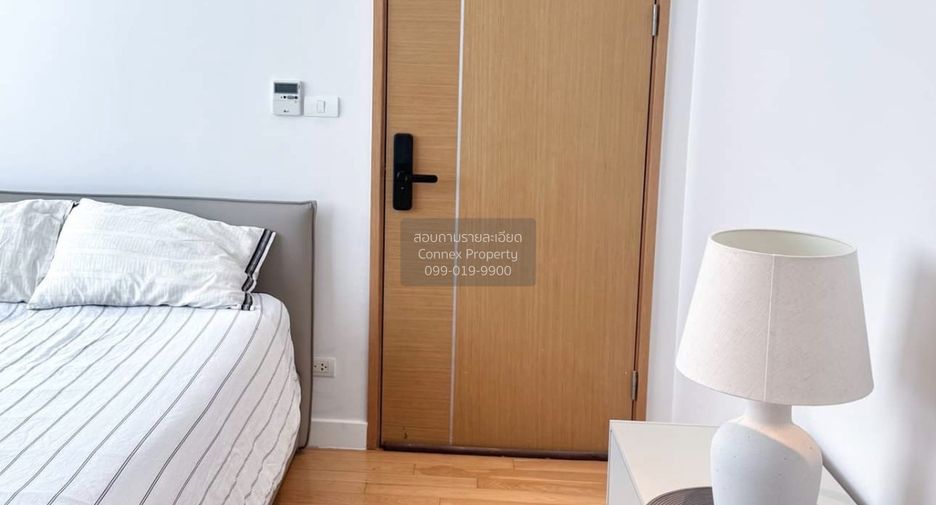 For rent 3 bedrooms condo in Khlong Toei, Bangkok