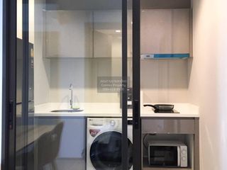 Wohnung zur Miete mit 1 Zimmer in Huai Khwang, Bangkok