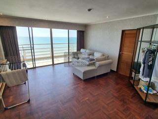 For rent 3 bedrooms condo in Na Jomtien, Pattaya