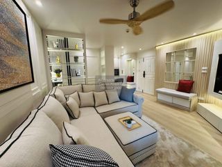 For rent 2 bedrooms condo in Yan Nawa, Bangkok