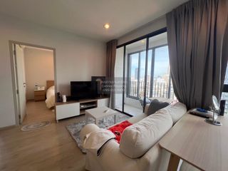 For rent 2 bedrooms condo in Ratchathewi, Bangkok