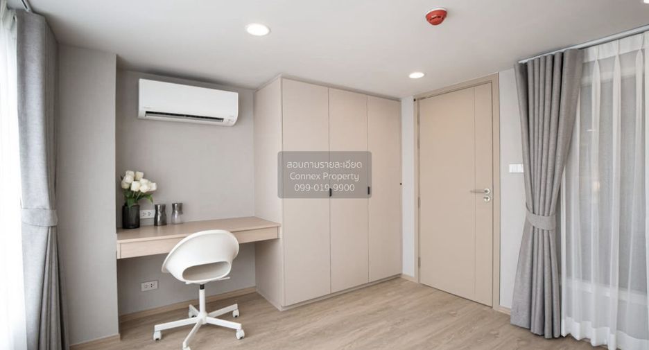 For rent 2 bedrooms condo in Bang Rak, Bangkok