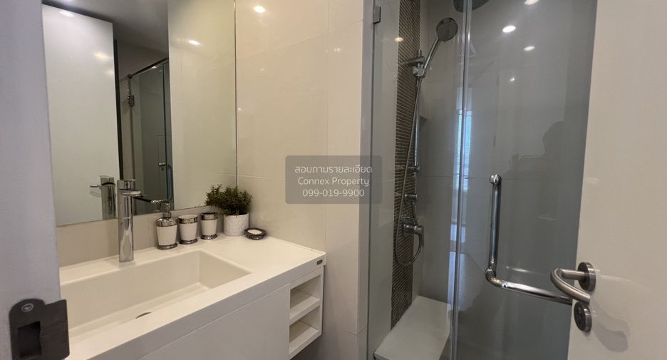 For rent 2 bedrooms condo in Sathon, Bangkok