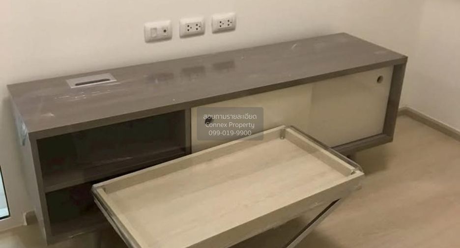 For rent 2 bedrooms condo in Huai Khwang, Bangkok