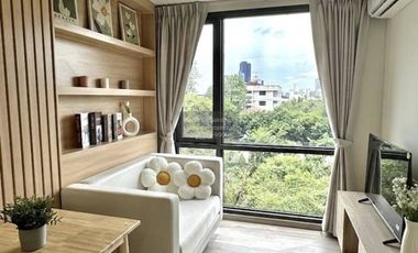 À louer 1 chambre condo à Phra Khanong, Bangkok