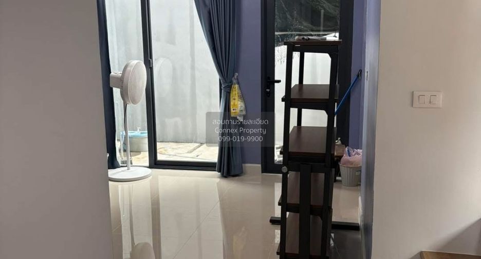 For rent 3 bedrooms townhouse in Sai Mai, Bangkok