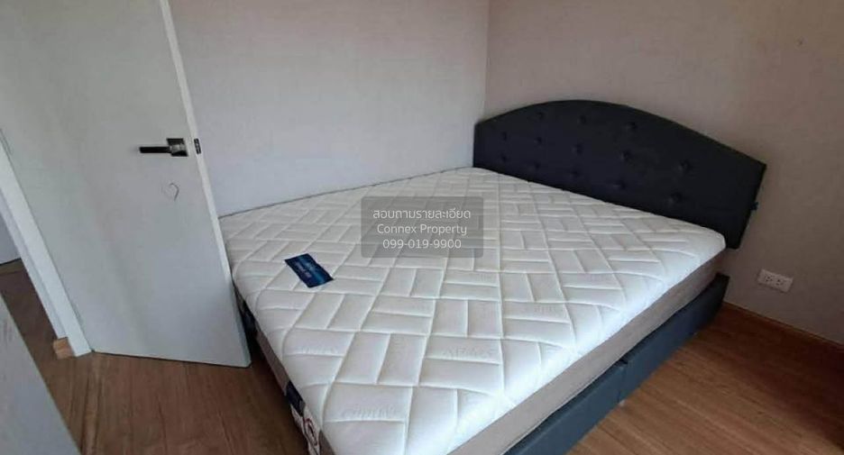 For rent 4 bedrooms townhouse in Bang Kapi, Bangkok