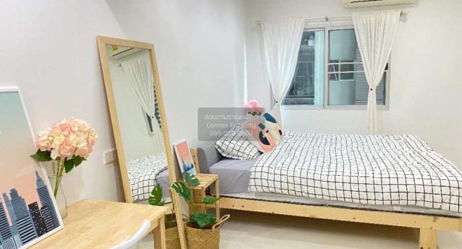 For rent 2 bedrooms condo in Ratchathewi, Bangkok