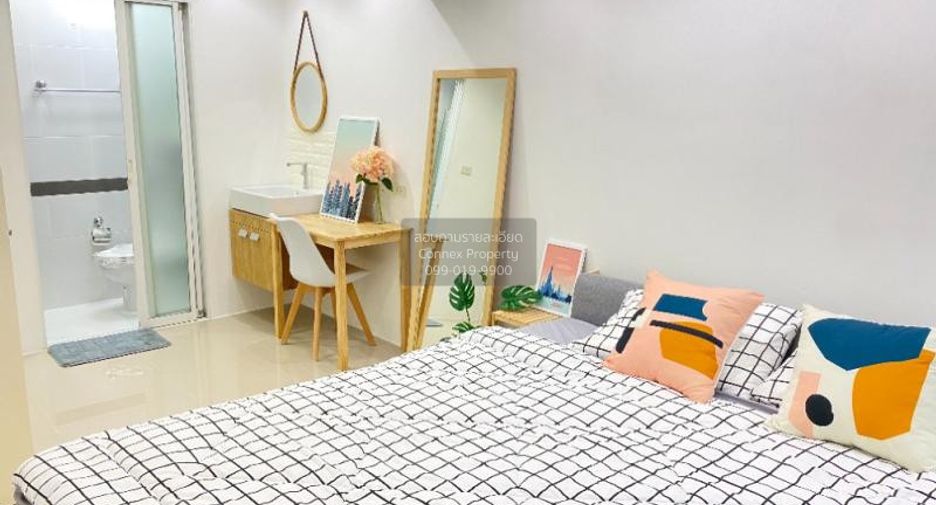 For rent 2 bedrooms condo in Ratchathewi, Bangkok
