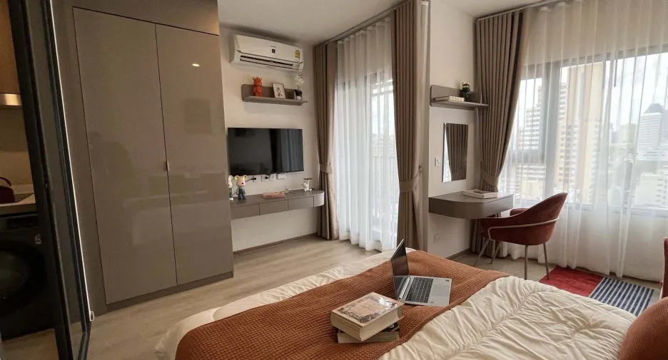 For rent 1 bed condo in Khlong Toei, Bangkok