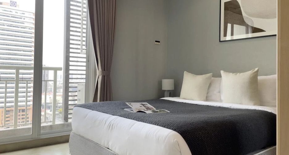 For rent 2 bedrooms condo in Watthana, Bangkok