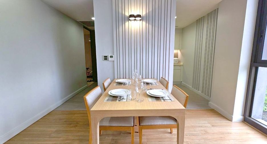 For rent 2 bedrooms condo in Watthana, Bangkok