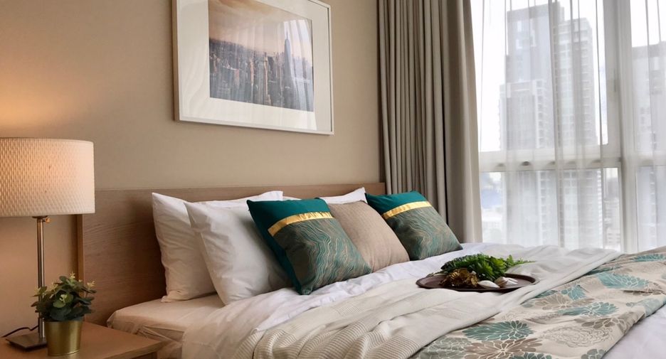 For rent 2 bedrooms condo in Watthana, Bangkok