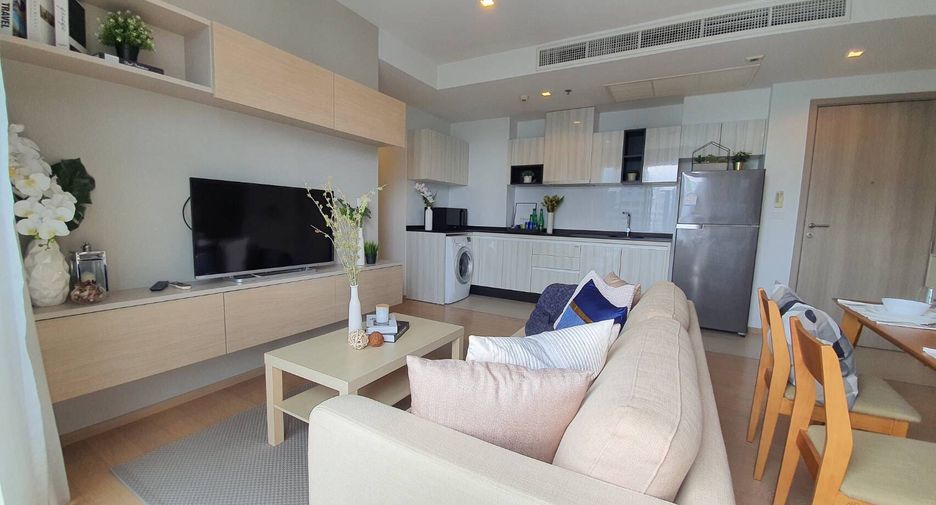 For rent 2 bedrooms condo in Watthana, Bangkok