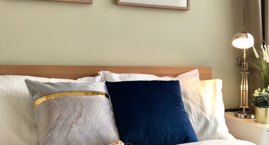 For rent 2 bedrooms condo in Watthana, Bangkok