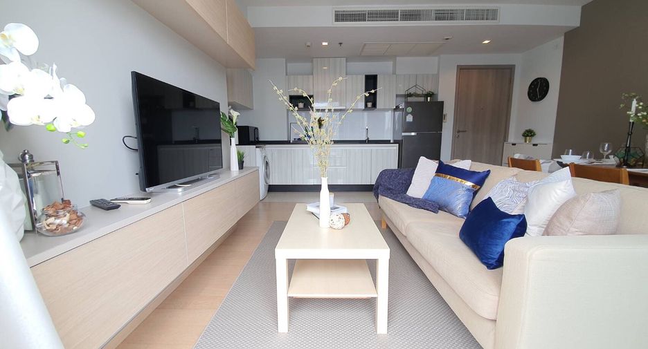 For rent 2 bedrooms condo in Watthana, Bangkok